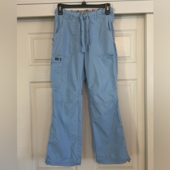 🩺 Koi Classics Lindsey Cargo Scrub Pants XS Petite Sky Blue Blue 7-Pocket - Picture 3 of 7